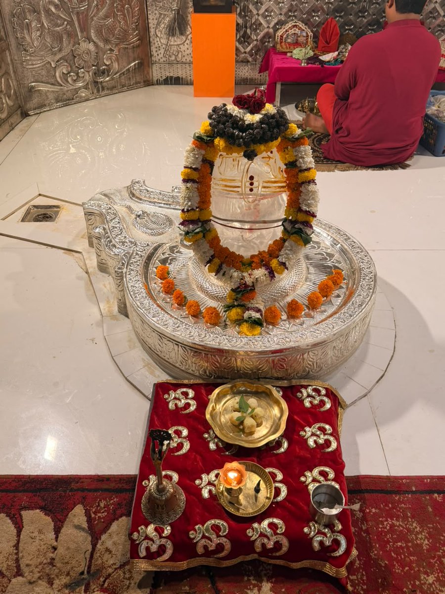 bageshwardham's tweet photo. श्री बागेश्वर बाला जी सरकार के दिव्य दर्शन…
श्री बागेश्वर बालाजी सनातन मठ मुंबई (महाराष्ट्र)
23-06-2026 (मंगलवार)
#bageshwardhamsarkar
#mumbai
#divyadarshan
#maharashtra
#balaji https://t.co/lE2teASegj