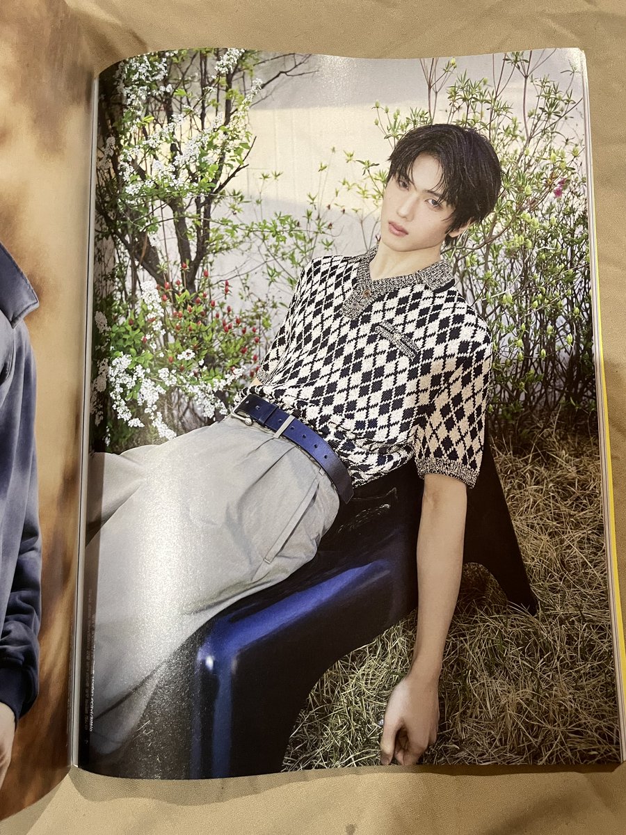 AENDYPARK's tweet photo. HE SOO HANDSOMEE 😭😭😭 https://t.co/R35FhTE6ar