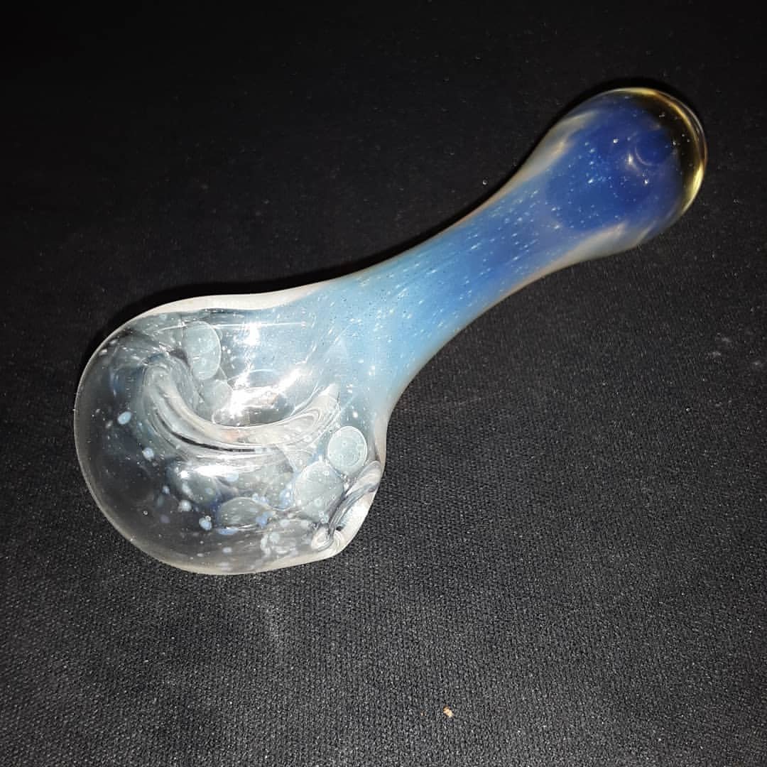 piecemakerglass's tweet photo. Color test #glasspipe https://t.co/WLOd56KPxa