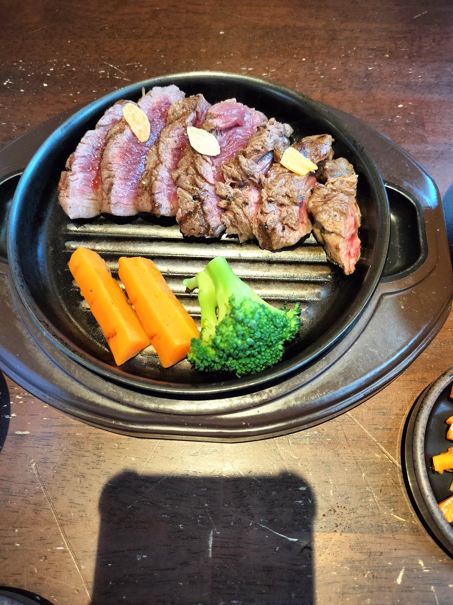 kerokey's tweet photo. 五所川原　肉バルココロでランチ　
ハンバーグにチーズトッピング😆
美味しかったです😊 https://t.co/4Dc1wcvSdB