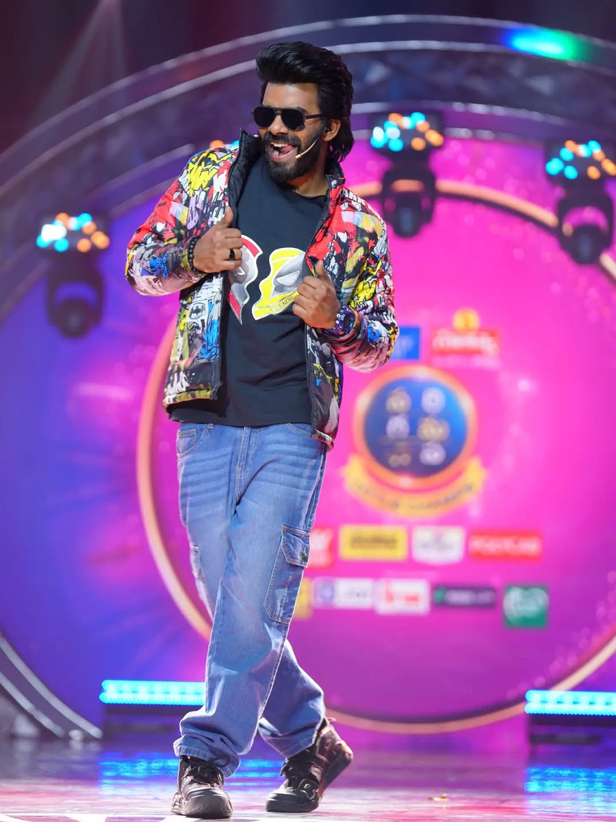 SSFansClubTM's tweet photo. That Swag and Style 💥⚡🔥

@sudheeranand #SudigaliSudheer https://t.co/cpHv3CbYFy