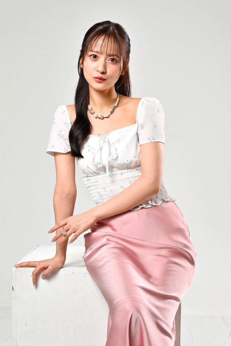 101Nogizak30684's tweet photo. 260623 日刊スポーツ #坂道の火曜日
#乃木坂46 #金川紗耶“素”のグラデーション　作らない表情「普段の私」笑顔、おちゃめ、彼女感…

https://t.co/EY8DBjxl5Z https://t.co/YxYf0dHjZK