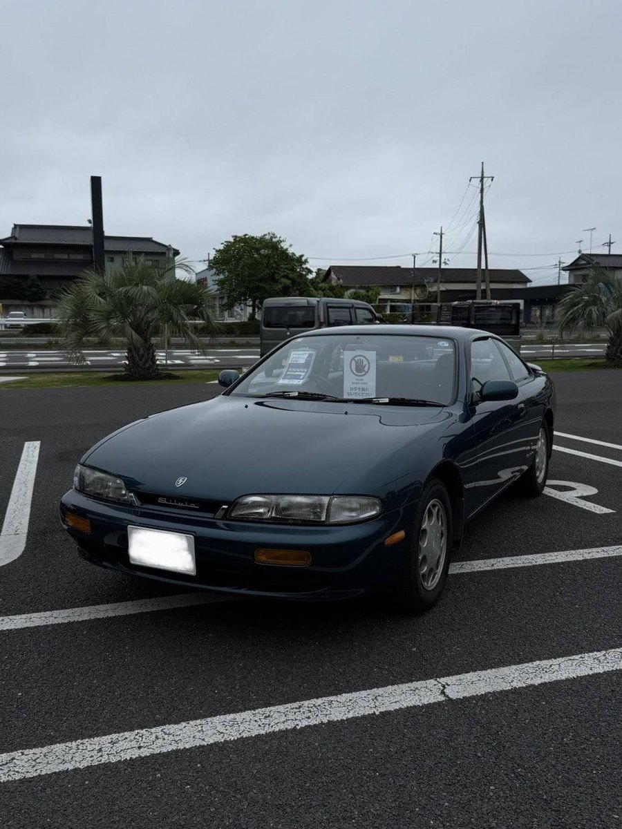 mo_min0215's tweet photo. 有識者の方、助けてください(ᵕ ̫ ᵕ̩̩)

デスビの故障でエンジン不調
デスビローター生産終了で困ってます🥲

流用部品などわかる方いますか？？？！🙇‍♀️
それともリビルトしかないですか……(◜ᴗ◝ )

 #シルビア  #180sx   #s14  #s13  #s15  #sr20de  #silvia https://t.co/hV4evbJifo
