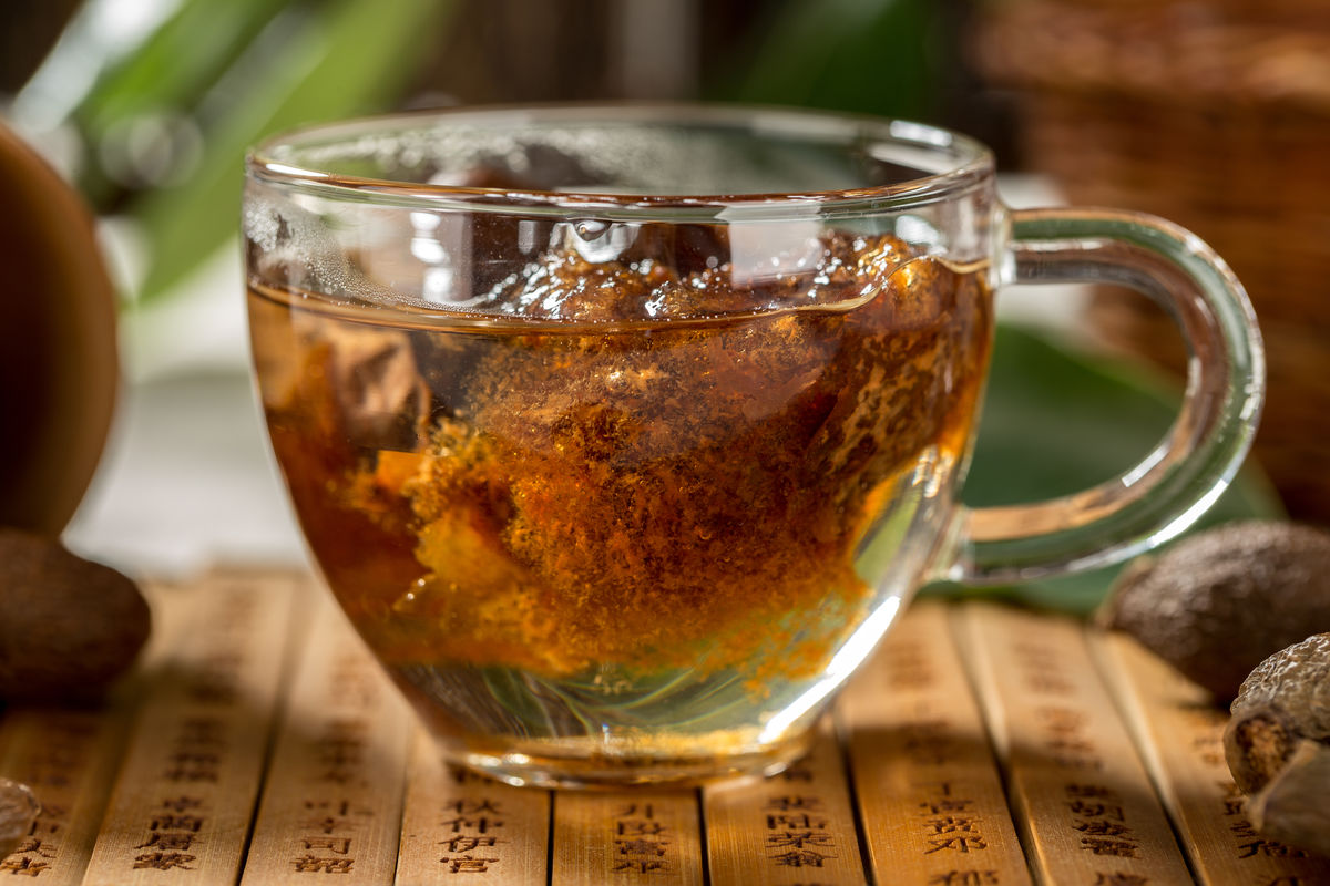Phoenix_844's tweet photo. [Today’s little ritual: making warm cinnamon tea while the rain taps the window. Soft scent, slow breath, perfect Monday reset.  #CozyRituals]， https://t.co/oqgyD2fHqK