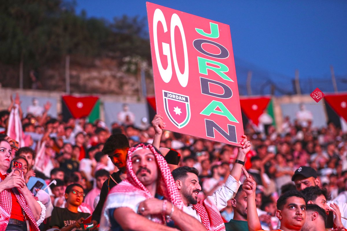 RadioHalaJO's tweet photo. دعم جماهيري لمؤازرة منتخب النشامى أمام المنتخب الجزائري
#الأردن #WorldCup2026 https://t.co/IdqfDUiroC