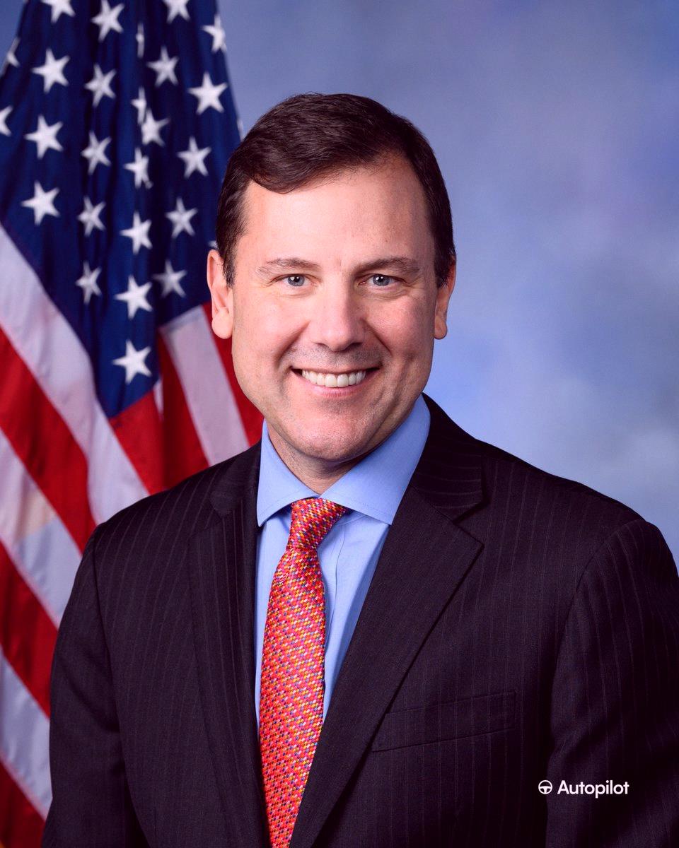 tomoshika2011's tweet photo. Rep. Thomas Kean Jr. (R) just picked up shares of $EQT

$EQT is the largest natural gas firm in the U.S.

And he’s on the House Energy and Commerce Committee—the very group overseeing FERC, which controls pipeline regulations.

In May, FERC suggested making it easier to https://t.co/aD8KQMynxE