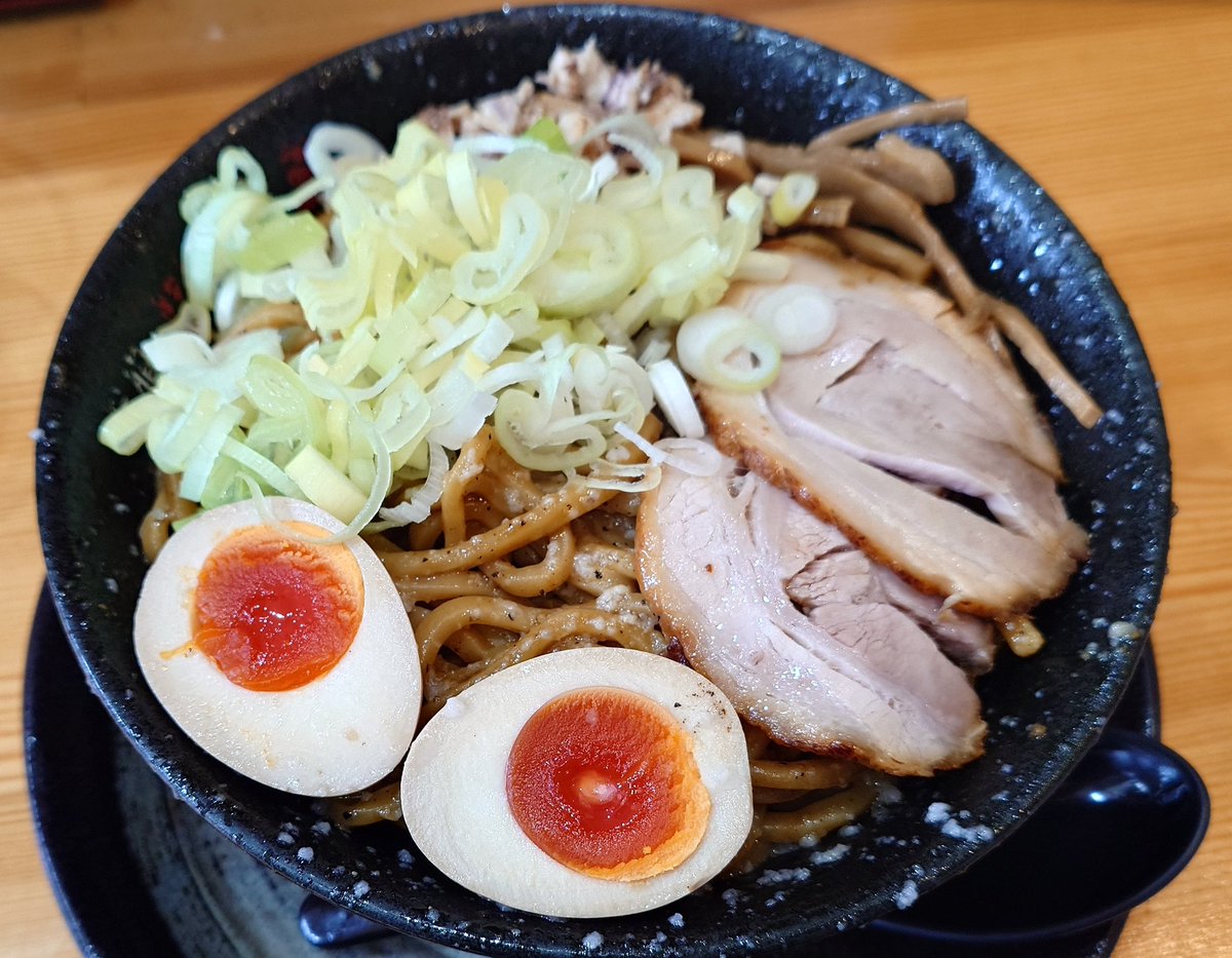 AlcoholismC62's tweet photo. 麺 https://t.co/NQHutei2vN