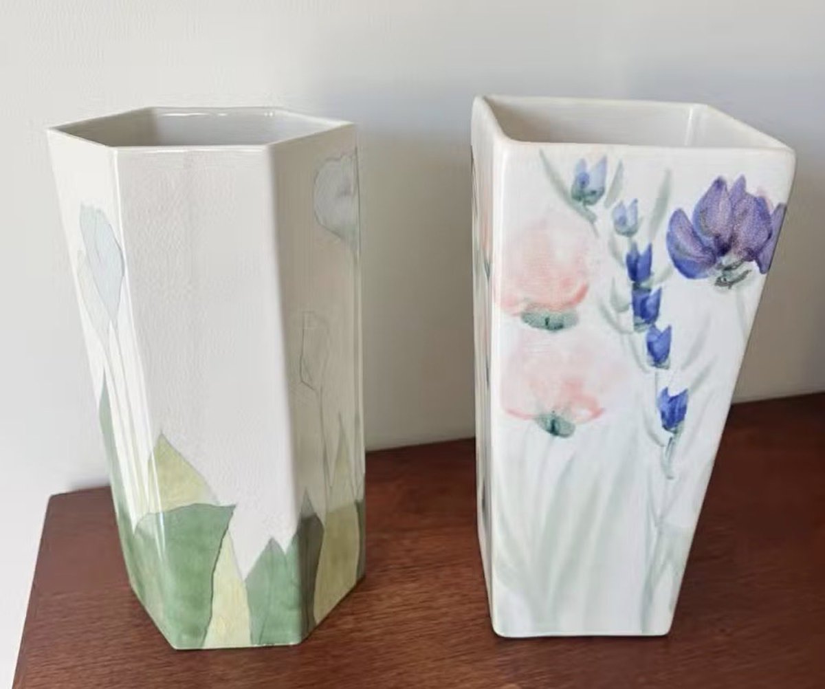 GentlyGems's tweet photo. Just listed: Pair of 9" signed HIRSH studio pottery vases 🌸 
Hand-painted Canadian ceramics, 1970s. Hexagon + rectangle. No chips. The watercolor florals are insane.
Mid-century collectors, this is for you. 
Link below 👇

https://t.co/WOvP7CZEpM

#GentlyGems #StudioPottery https://t.co/zDuQlXXZmM