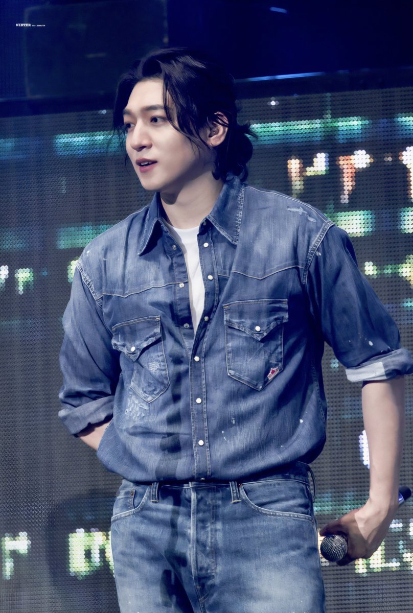 xcloveria's tweet photo. momen stylistnya lagi bener 😃 suka banget sama hairstyle dan outfit sungjin yg ini 🫠 https://t.co/UkHiwZReYB
