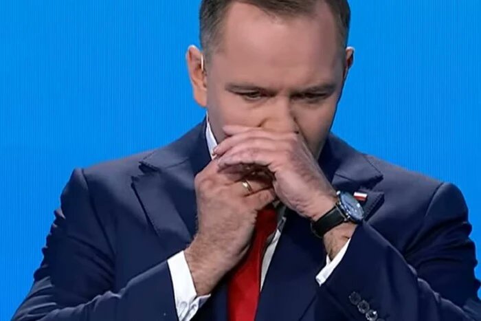 Petrenko AndryiⒸ (Ukraine) tweet media