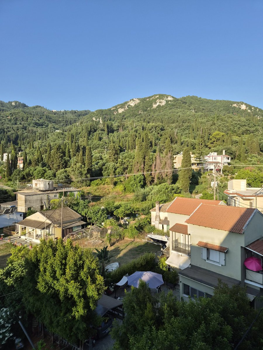 rettsie's tweet photo. A beautiful view to wake up to #Greece https://t.co/lVRaVFqOkD