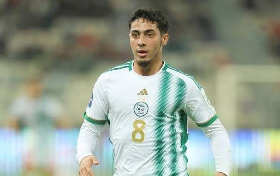YasShootafrica's tweet photo. Comment  on peut ne pas voir que Chaibi est un vrai meneur de jeu. C'est qu'on a rien compris au football. https://t.co/lm3YYovCMD