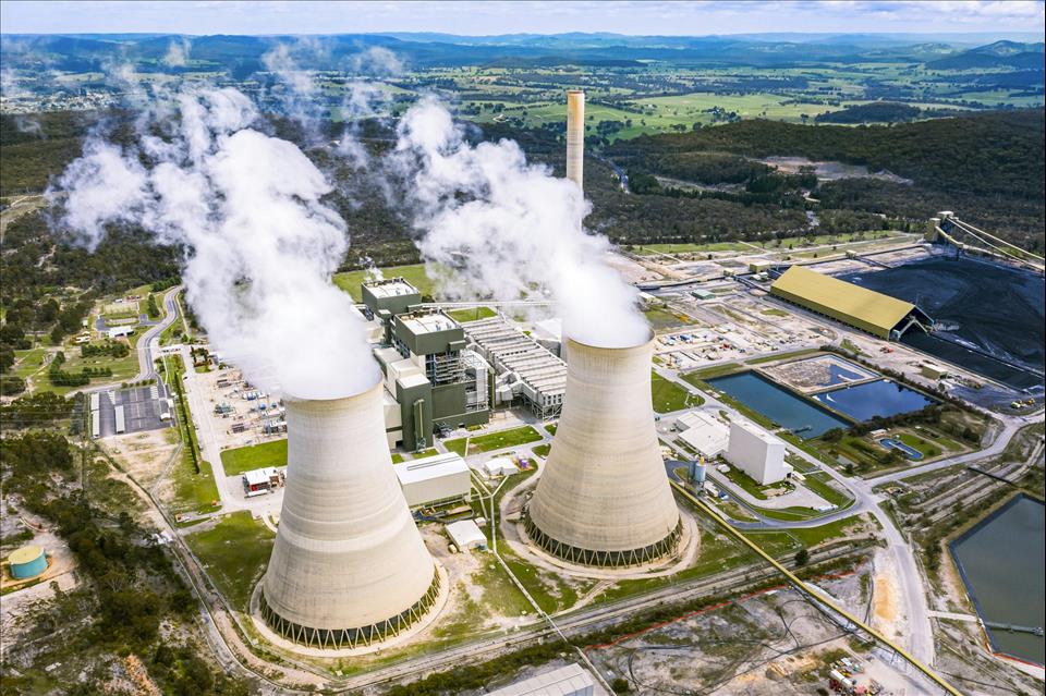 MENAFN's tweet photo. Ten Australians Are Taking The Government To The UN Over Fossil Fuel Exports. What Is Their Case? #Australians #Taking #Government #Fossil #Fuel #Exports. #What #Their #Case? #Factory #Output #Production #Appliance #Equipment https://t.co/PVEuJriP8g https://t.co/KMObBbl1Uu
