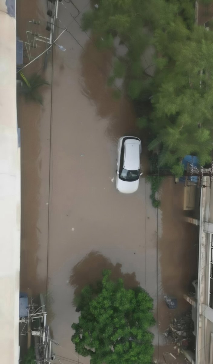 SATHYAR04's tweet photo. Come to hyderabad in rainy seasons to was your sins https://t.co/uZVgsVWRbi