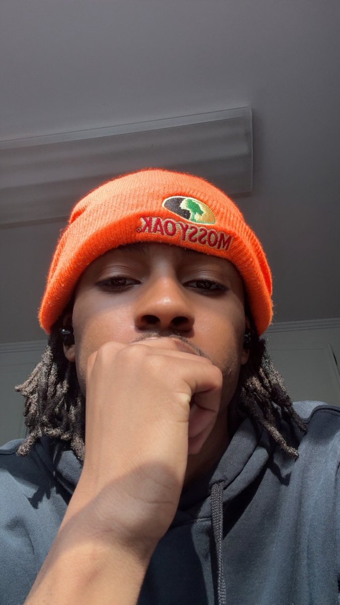 k3xzod's tweet photo. this 🪖is my fav rn icl https://t.co/ikv5tWaZQZ