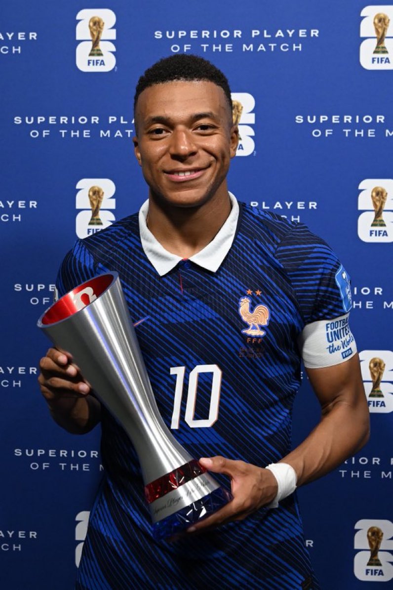 FansArena4's tweet photo. Kylian Mbappe has scored back-to-back braces for France in the World Cup. 
2 games 
4 Goals 

He is coming for Messi https://t.co/EP6II18p5w