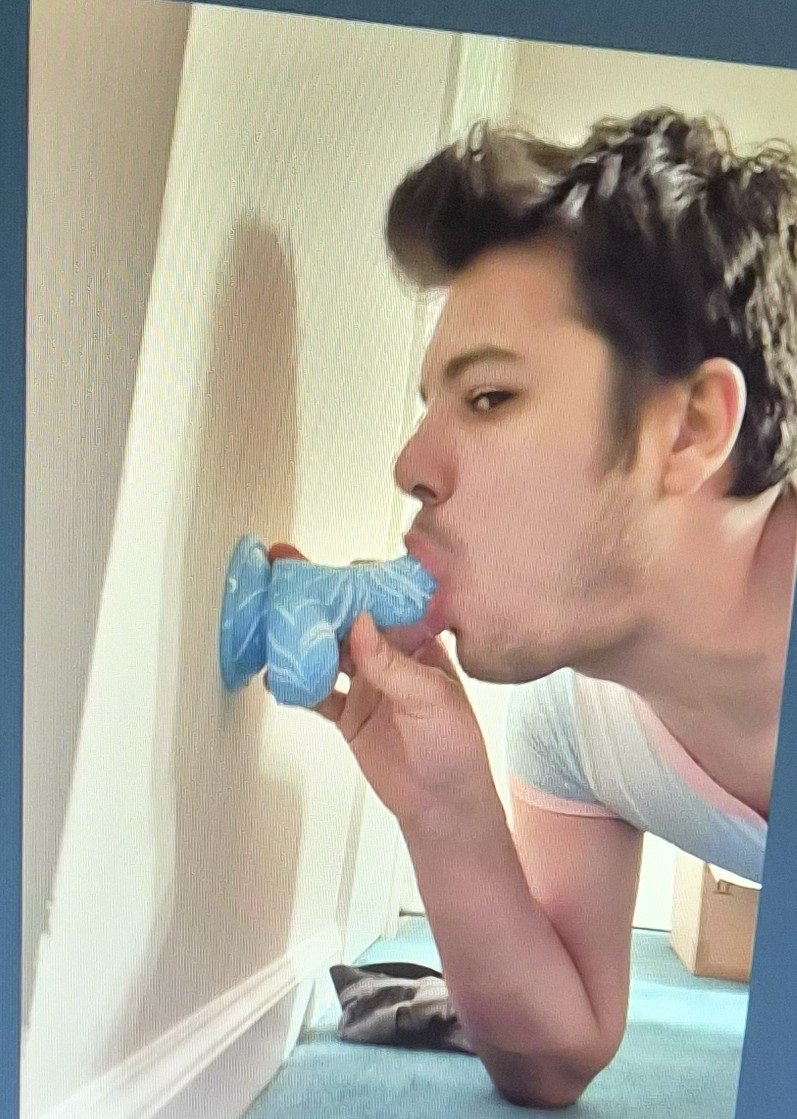 pay_inka's tweet photo. yes maddie, taste good doesnt it? hahaha good bitch https://t.co/p6GSYWxdk7