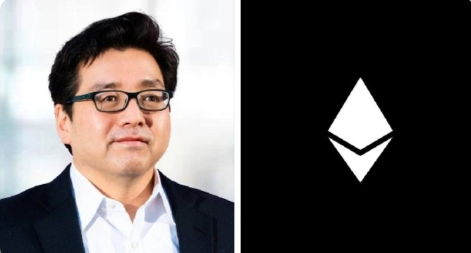 Yu154061's tweet photo. 【🚨 以太坊的终极隐患？为什么华尔街巨鳄 BitMine 无法成为下一个 MSTR！】

全网都在高呼 Ethlabs 成立是巨大利好，但海外顶级研究员刚刚泼出了一盆冷水：以太坊的 PoS 底层机制，注定了疯狂扫货 ETH 的华尔街巨鳄 BitMine，必将撞上一面无法逾越的“终极红线”。

为什么它不能像微策（MSTR）那样无限套娃屯大饼？背后有三个细思极恐的底层逻辑：

1⃣质押红线：持币即是权力 比特币是 PoW，你屯 100 万枚 BTC 也无法控制网络。但以太坊是 PoS，控制了质押份额就等于控制了网络话语权。链上数据显示，BitMine 目前控制了约 11% 的以太坊质押节点，如果它完成本轮增发，份额将飙升至 15%！ 在 PoS 机制下，33% 的质押量可以任意让网络停摆，66% 甚至能明牌抢夺他人资产。当一个华尔街资本控制了 15% 的以太坊，它就已经开始威胁到以太坊最核心的“中立性与去中心化”价值。
2⃣抛压隐喻：两亿美金的长期砸盘？ 由于上述的“质押上限限制”，BitMine 融来的钱和利息不能无限质押。目前其年化质押收益已达 2.23 亿美元。为了向其优先股（Preferred Stock）股东支付高额股息，这些质押源源不断产生的新 ETH，大概率会被定期抛售变现。这就和 MSTR “死拿不卖”形成了鲜明对比，可能演变成以太坊的长期隐形抛压。
3⃣裁判下场踢球：技术主权的沦丧？ 过去，以太坊基金会（EF）为了避嫌，死死坚守“绝不参与质押”的红线，以此把“技术研发”与“网络节点运营”彻底剥离开来。 但现在，控制了 15% 质押网络的绝对大庄家 BitMine，一转身竟然成了新研发机构 Ethlabs 的头号金主！这意味着以太坊的技术研发话语权，正在从虚无缥缈的极客世界，无缝转移到了华尔街资本手里。

💡 结语： 这波资本大合围，究竟是帮以太坊洗刷长期被低估的屈辱、彻底开启华尔街牛市，还是亲手扼杀了它引以为傲的中立灵魂？
家人们，这波明牌的资本入侵，你觉得以太坊能挺过去吗？👇

#BitMine #Ethereum #Ethlabs #华尔街阴谋 #PoS隐患