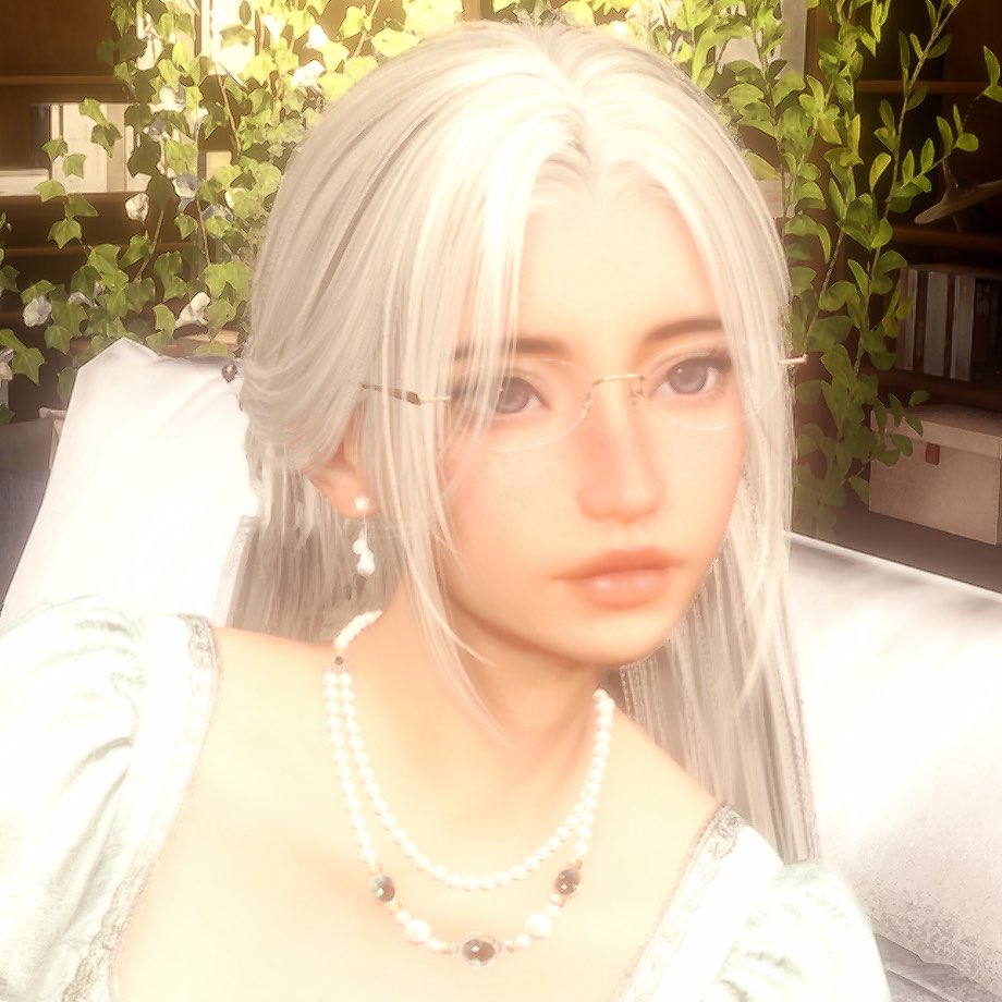 femvier's tweet photo. she looks so angelic :( https://t.co/j6coBjovQl