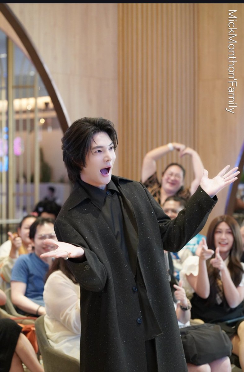 MONTHON_FAMILY's tweet photo. ลุคไหนก็ผ่านนนน

#MickMonthonBirthdayFanSign
#Mickmonthon
#มิกมณฑล https://t.co/pH3LSUF9Ap