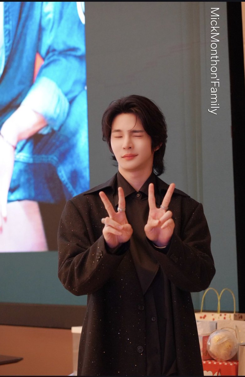MONTHON_FAMILY's tweet photo. ลุคไหนก็ผ่านนนน

#MickMonthonBirthdayFanSign
#Mickmonthon
#มิกมณฑล https://t.co/pH3LSUF9Ap