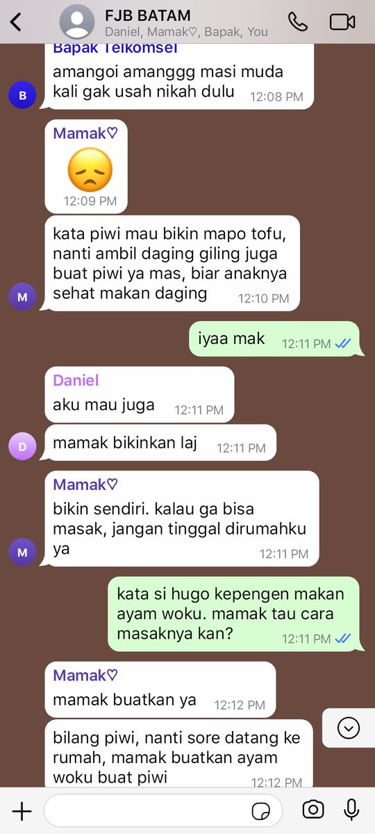 oweerxn's tweet photo. isi obrolan grup keluarga Yogi https://t.co/sT1C89Yhye