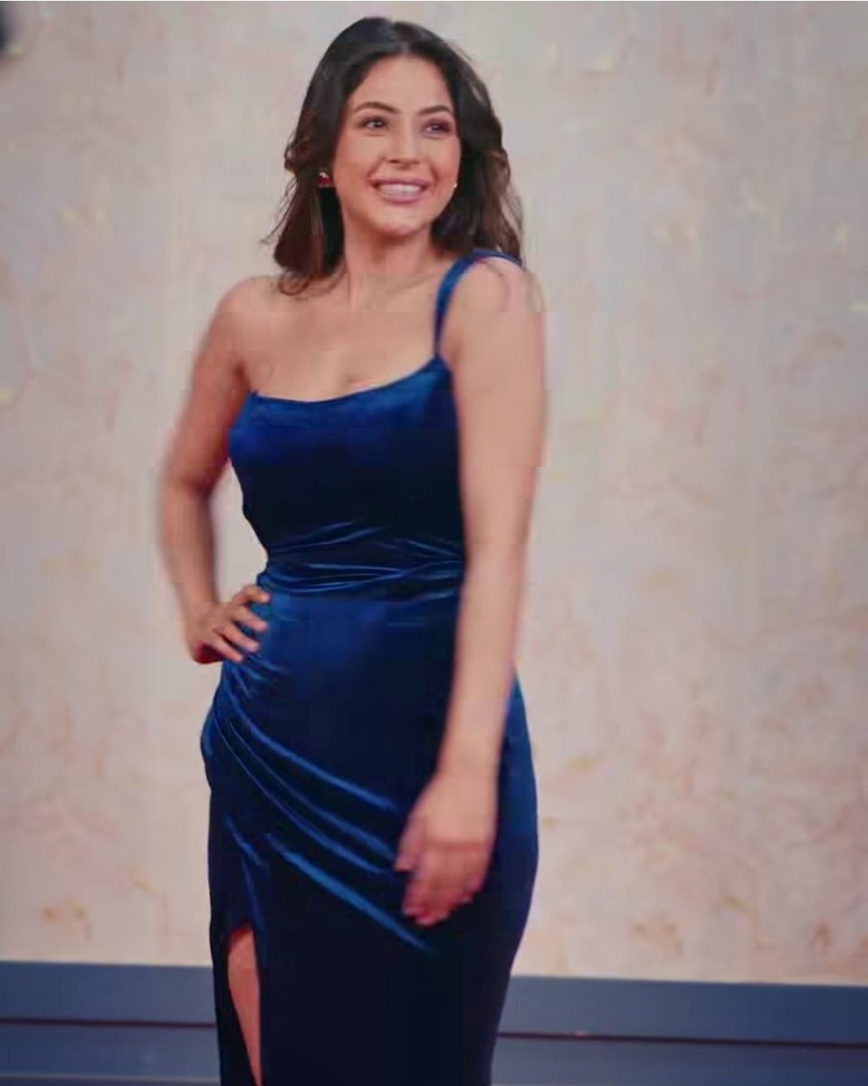 sidnazbest's tweet photo. Video  credit wowtv_shows new IG post gorgeous #ShehnaazGill @ishehnaaz_gill new Wowtv ad promotion new video new update Wow 😍🤩 #WeLoveYouShehnaaz #SidNaaz 🌈 keep Shining ✨️ 💖 #EvilEyesOffShehnaaz 🧿 #Ishqnama #SinghVsKaur2 https://t.co/Cs7s4yA07q