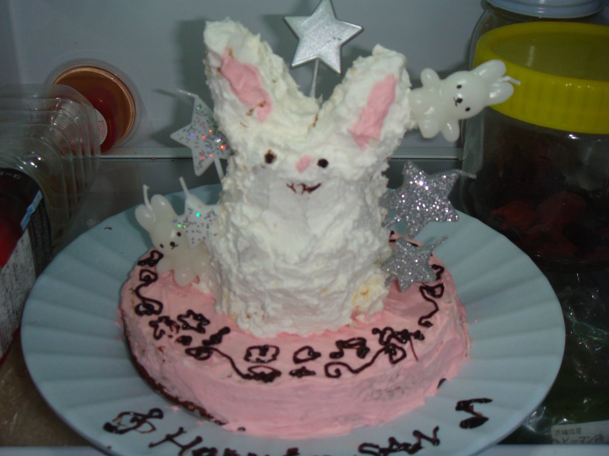 Ly_Uy14's tweet photo. 🐇うさぎケーキ🐇 https://t.co/S0vacHHn2A