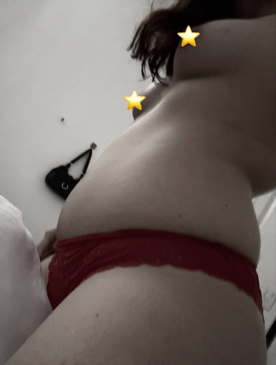 emwnsi's tweet photo. hiii #nsfwtwt i'm emma and i’m new! ⭐️
𑣲⋆ 19
𑣲⋆ she/her
𑣲⋆ latina
𑣲⋆ 5’5 
𑣲⋆ i lovee sexting
♡︎ + ⟳ if u wanna be mootiess https://t.co/pZzxWLfiPM