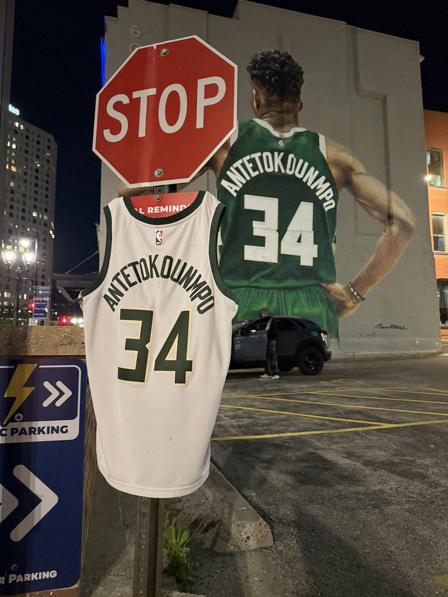pat_timlin's tweet photo. There’s already a Giannis jersey hung up near his mural on Wisconsin Ave. in downtown Milwaukee https://t.co/27FhFEDfiJ