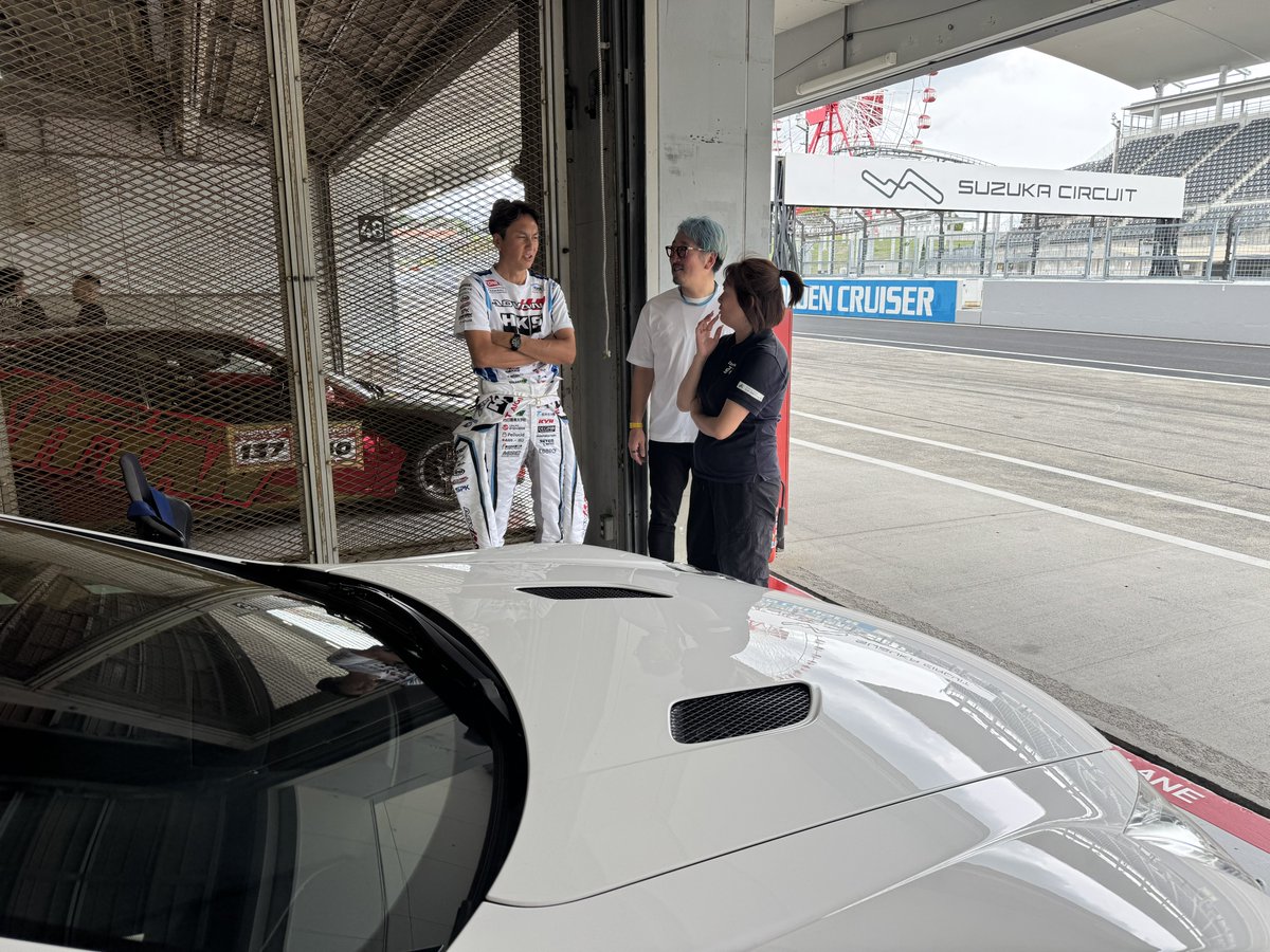 CFAI_AE86's tweet photo. 本日は鈴鹿サーキットでシバタイヤ走行会に来てます❤️
楽しみにしていた車はLFAでした‼️
車の人気すごい😍

お昼はいつものカレー🍛
@R31HOUSE @SHIBATIRE @M84817559 @KITTAN81983 @ishi_tetsu https://t.co/B6WVRDNrrU