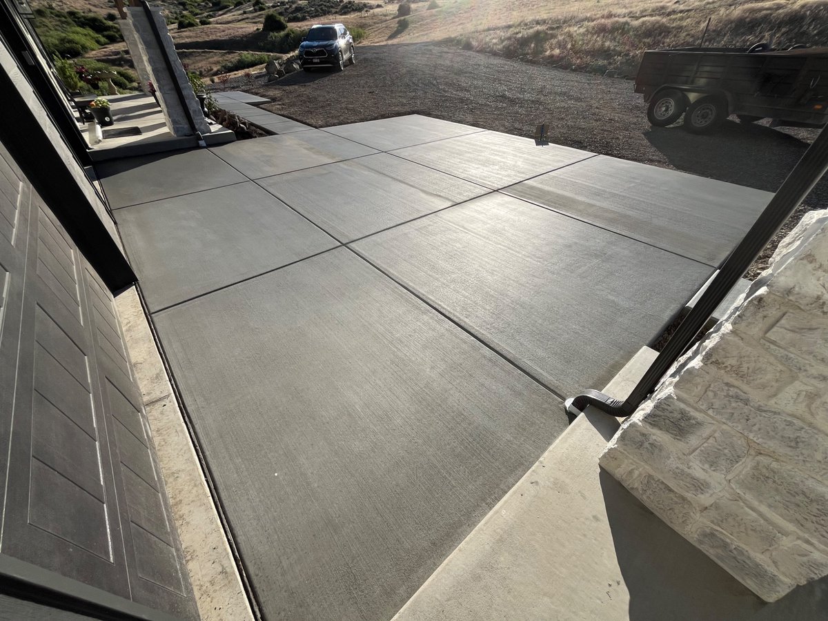 JRsLandscaping's tweet photo. Another Satisfied Customer!
Patio concrete slab connecting to sidewalk &amp; driveway. https://t.co/6nwLTQTI1F