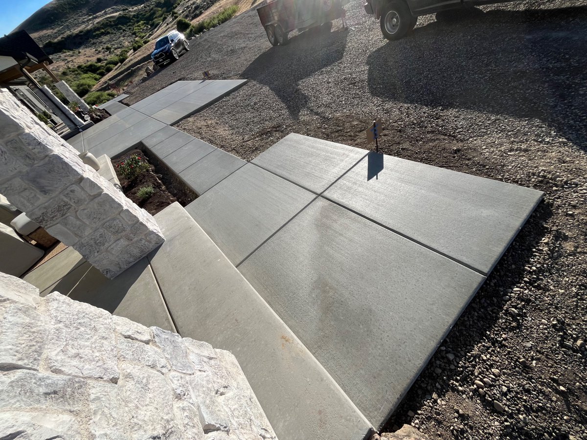 JRsLandscaping's tweet photo. Another Satisfied Customer!
Patio concrete slab connecting to sidewalk &amp; driveway. https://t.co/6nwLTQTI1F