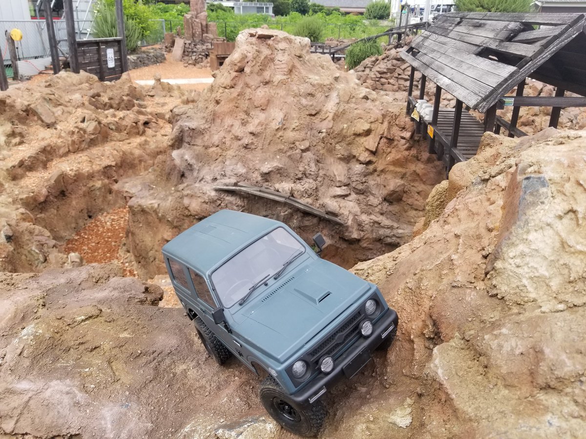 littlecraft4x4's tweet photo. 本日も元気に営業中❗

今日のパークは雲が広がっていますが､雨の心配はなさそうです☁️
気温も比較的落ち着いており､のんびりRCを楽しめそうな1日です🚙💨
#リトルクラフト #クローラーパーク #RC #crawler #LittleCraft https://t.co/LyBEaDJaI7
