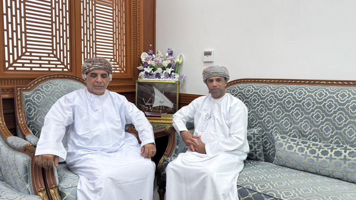 Hamdan_Sulaim's tweet photo. تشرفت اليوم الثلاثاء الموافق 2026/6/23 بزيارة الاخ العزيز الحكم الدولي سيف بن طالب الغافري شاكرا له حسن ورحابة الاستقبال. @SaifTalib https://t.co/kkJmrnNSGc