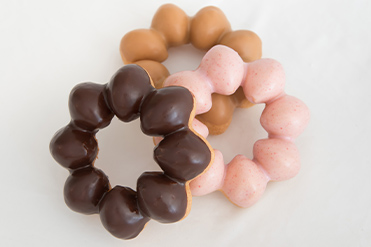 setashop's tweet photo. だいご学園ドーナツの日🍩
本日、350個入荷しています。
ドーナツを食べて、ほっこりしましょう!! https://t.co/k7SfjlmmFq