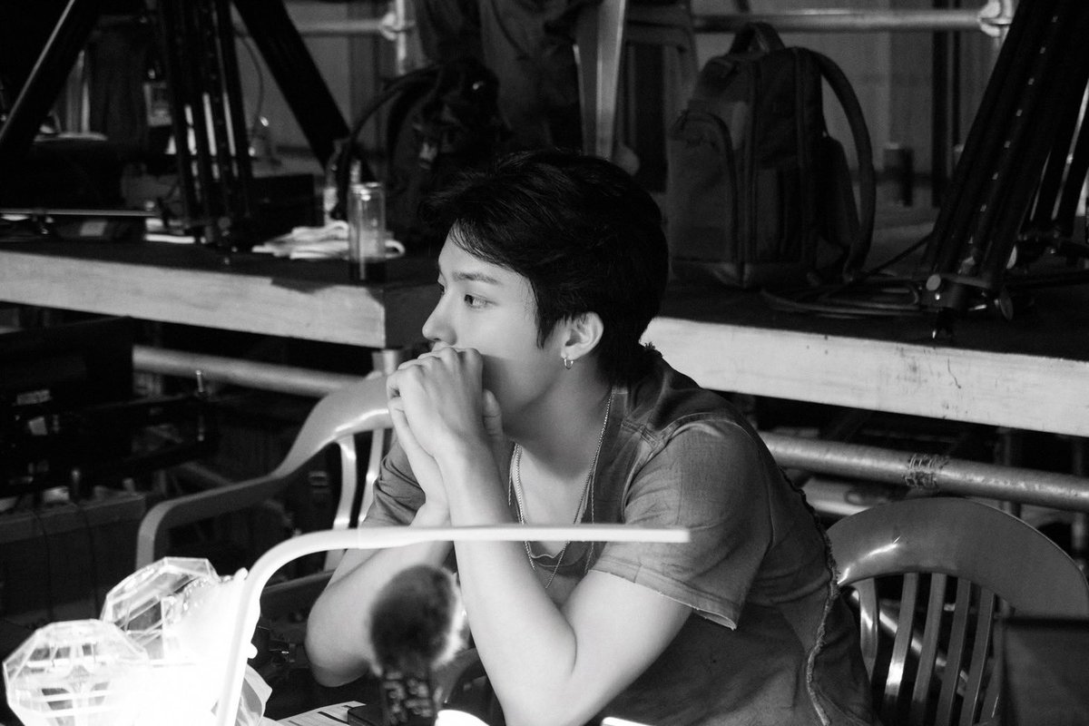 PICSPJW's tweet photo. “I think we were able to have such great experience thanks to the support and waiting of Treasure Makers.”

after the countless online protests, sending of trucks, and asking him in fansigns. jeongwoo, thank you for doing this for yourself and your fans. this means a lot to us, especially to those who waited. we all know you wanted this for yourself too, so we kept fighting for it too. i love you, and keep pursuing your dreams 😭🫶🏽 #박정우