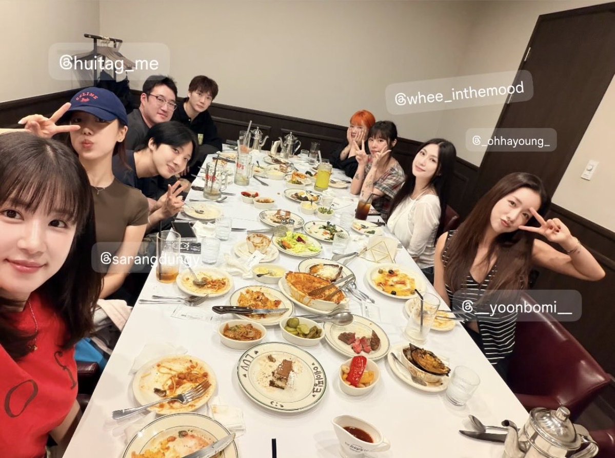 apinkxcho's tweet photo. withus fam 🤍 https://t.co/EZyY7A9I71