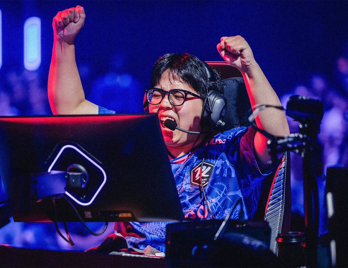pprxteam's tweet photo. emotions of a Grand Final https://t.co/hSjN8AVURj