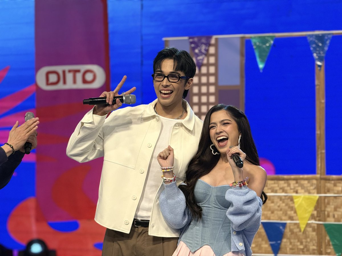 ofc_iwant's tweet photo. AnDITO ang kilig feels at good vibes with Alexa and BGYO Gelo this Tuesday funanghalian on It's Showtime!

Want more? Mag-enjoy with up to 2 hours of FREE streaming on iWant everyday via the DITO app! Exclusive for DITO subscribers only–simply download the DITO app -> click D+ -> and look for iWant to start streaming!

#iWantxDITO #LIBREiWantDITO

Promo period runs from June 1, 2026 to December 31, 2026. Per DTI Fair Trade Permit No. FTEB-258222 Series of 2026.