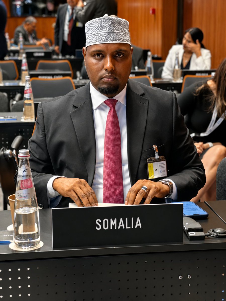 MoPIED_Somalia's tweet photo. H.E. @HonBeenebeene attended the @WFP Executive Board Session in Rome &amp; held key bilateral talks with Board President Carla Barroso Carneiro.
He advocated for supporting Somalia’s #foodsecurity, #building #resilience, and aligning with the #NTP2025_2029.  #Somalia @WFPSomalia https://t.co/VCb7UMKqQb