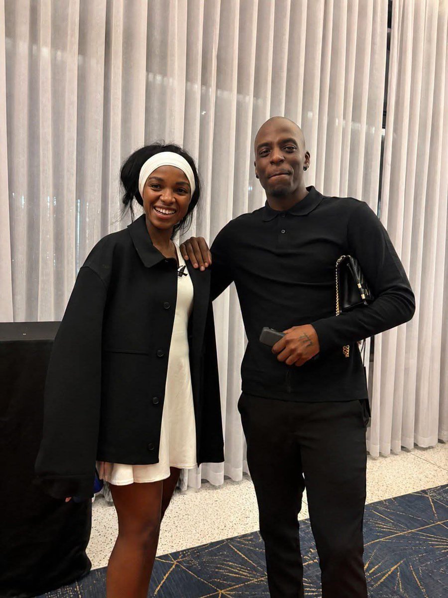 Seunchelsea1's tweet photo. As both of you step into this new day , May you find reasons to smile, moments to celebrate and endless opportunities to grow ,May God's Mercy surround both of you and perfect all that concerns you and May your dreams come true effortlessly.
#ThandekaTshabalala
#MmeliKhumalo https://t.co/DfflR9x38B
