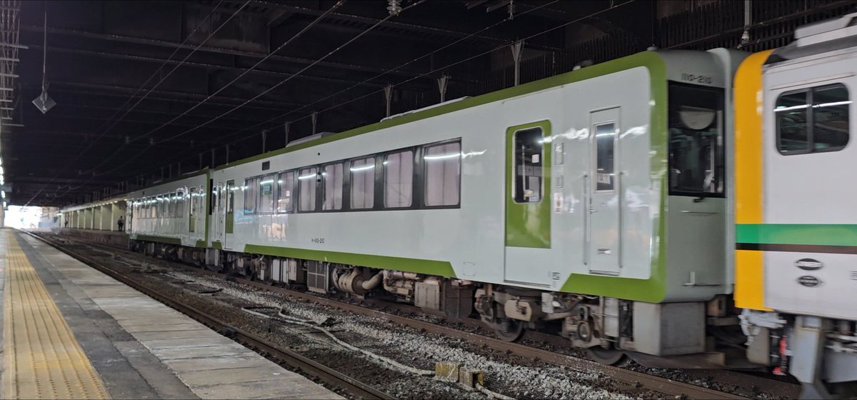 shoya_sdr's tweet photo. 今日の配9731Dキハ110
日焼け対策なのかカーテン全部閉めてたなぁ。
つまりはそういうことなのかと… https://t.co/0XFSC6gpdF