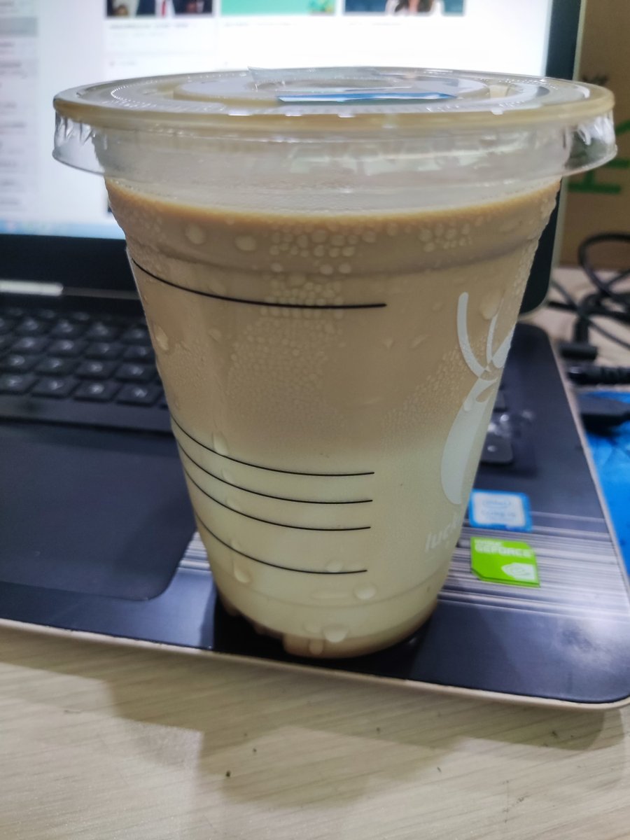 7_SUGA_7's tweet photo. Another productive workday wrapped up! Cleared 12 pending tasks and grabbed my favorite iced latte on the way out—small wins make the week great. https://t.co/omf1qQTUAZ