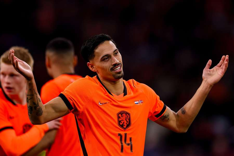 TimnasXtra's tweet photo. 🌏 𝐒𝐈𝐗 players with Southeast Asian heritage at the 2026 World Cup:

🇳🇱🇮🇩 Tijjani Reijnders
🇨🇼🇮🇩 Godfried Roemeratoe
🇦🇹🇵🇭 David Alaba
🇨🇦🇵🇭 Mathieu Choinière
🇦🇺🇲🇾 Nishan Velupillay
🇩🇿🇻🇳 Ibrahim Maza https://t.co/UEIELVnbCo