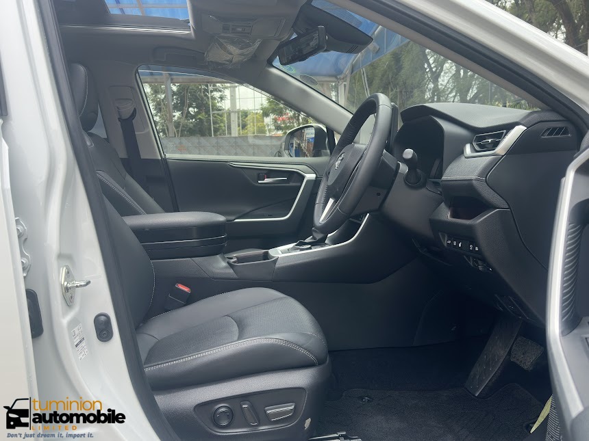 tuminionautos's tweet photo. Perfectly Delivered!!!

A very tidy #RAV4 we just delivered to one of our clients. 

Toyota RAV4
G Package
2022
2500cc Petrol Hybrid
49,000 KM
#Leather
#Sunroof

Call us today and order yours.  

#actualizingdreams

📱+254716121416/+254733676185
📧imports@tuminion.net

#importfromjapan #newstock #imports #carimportske #carimports #cars #cardeals  #importnow  #suv #kenyaimports #kenyacars #deals #importtokenya #petrol #bestdeals #toyota #toyotakenya #importrav4 #4wd