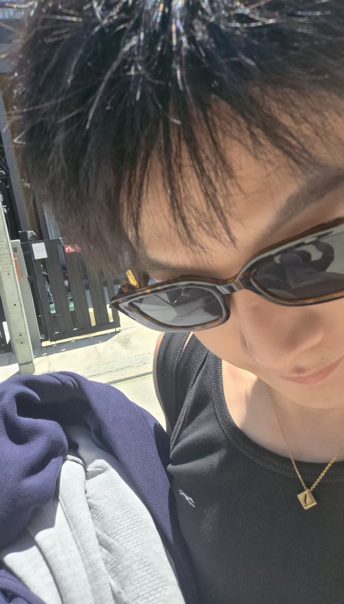 Jeewath01's tweet photo. 🤏🏻 https://t.co/V5Mypv7LY0