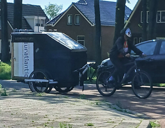 Nordenslys's tweet photo. De migranten komen nu ook al met hun eigen minicaravan aanreizen in Ter Apel!
Hij blijft nog even incognito!
#SendThemBack
(beeld uit de buurtapp) https://t.co/UMX3cU9ShL