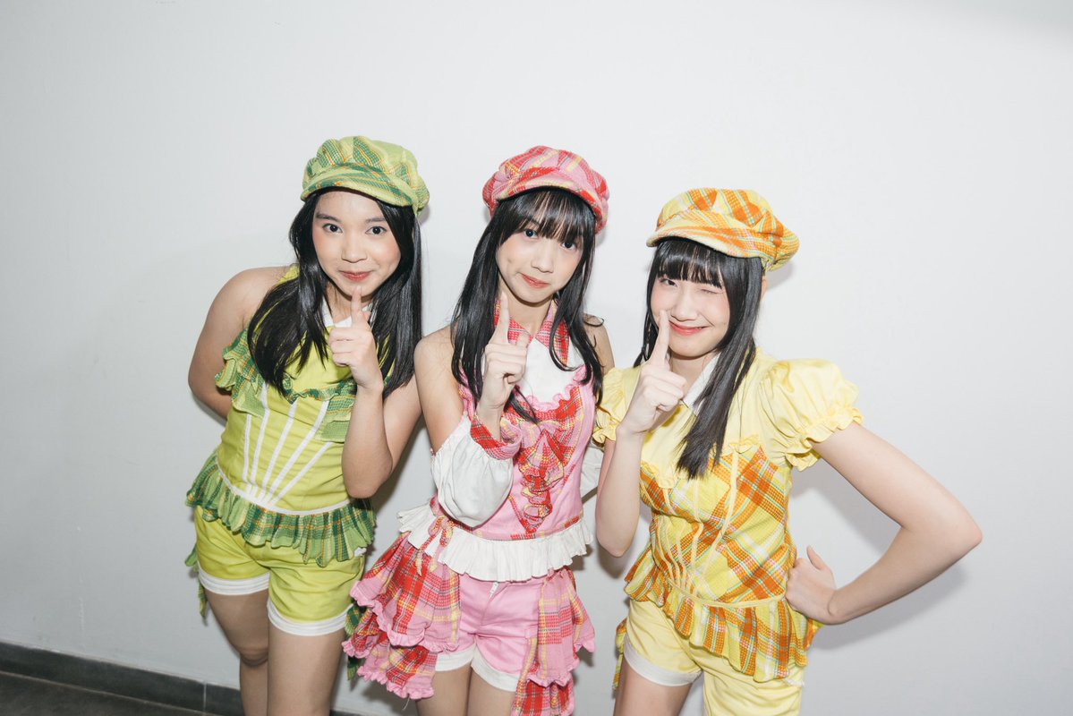 N_IntanJKT48's tweet photo. ak yakin kalian lupa kalo kt ad foto ini @Ekin_JKT48 @JE_JemimaJKT48  *soalnya ak juga lupa bgt HEHEHHEE https://t.co/9mCD6nYUbS