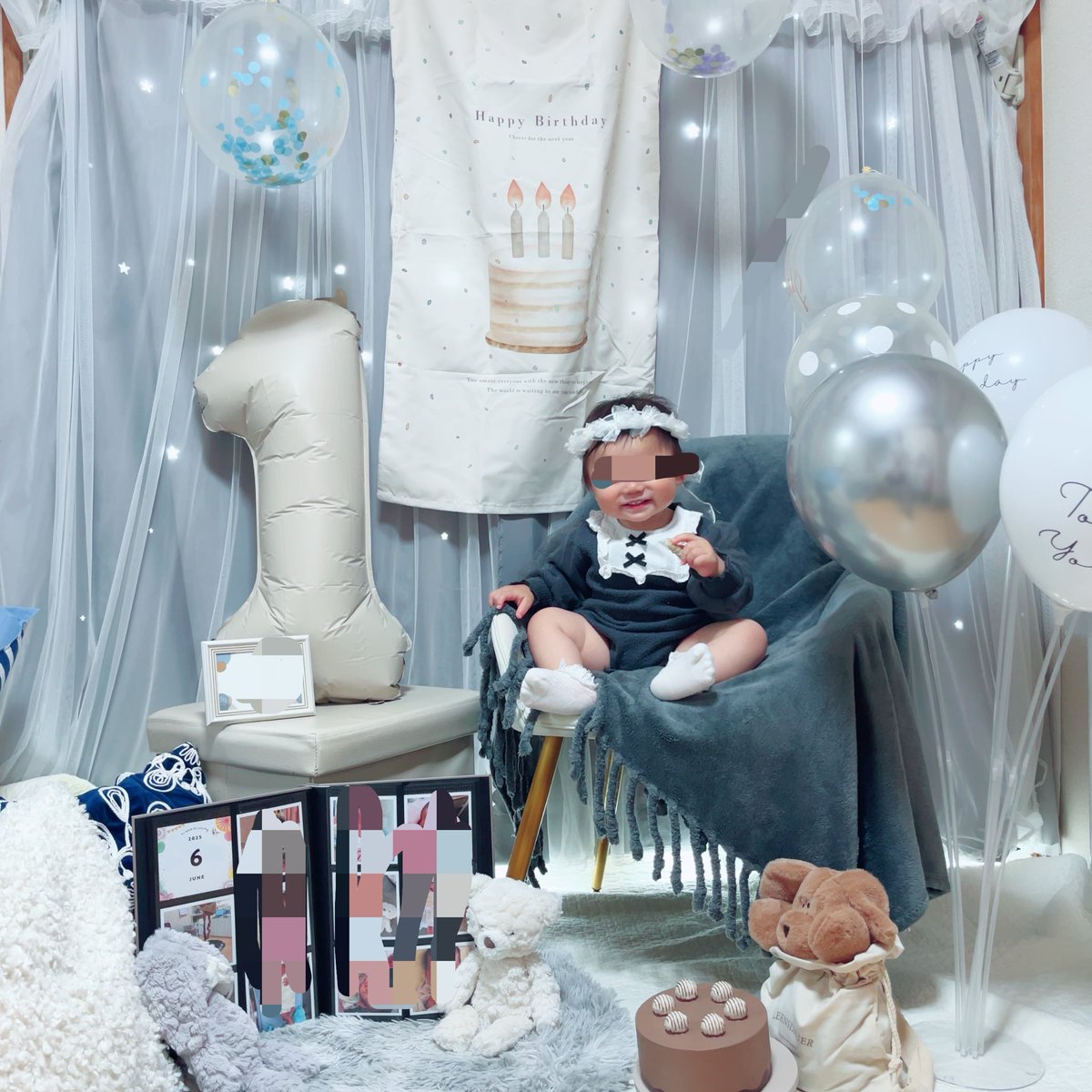 72ki1515's tweet photo. 息子1歳になった〜㊗️🎉🎂
気付いたらぱちぱちしたり ぽっとん落とししたり 行動が人間になってきた〜🥹🙌🏻
今は後追いがすごくて疲労困憊してるけど、上の子はほとんど後追い無かったから かわいいなぁとも思う😌👐🏻
つまり男の子 かわいい😌👐🏻笑 https://t.co/vV6BencEqC